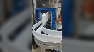 Automatisering van lektester voor 3000 flessen per uur