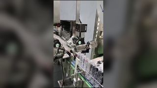 600ml PET Bottle Sleeve Machine Shrink Sleeve Packaging Machine For Food Beverage